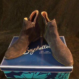Seychelles Booties Navy Size 6 Gently Worn